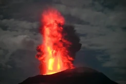 Aktivitas Vulkanik Tiga Gunungapi Menjadi Fokus Siaga Darurat Bencana Pekan Ini
